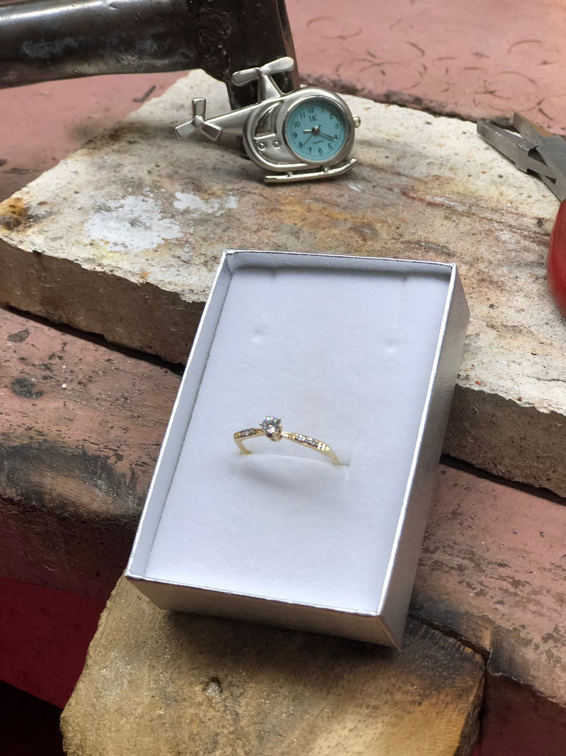 Anel Solitário em Ouro BX AS02