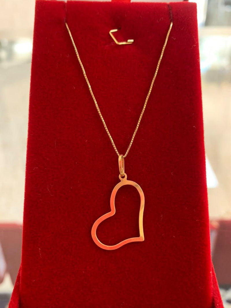 Corrente com coração vazado